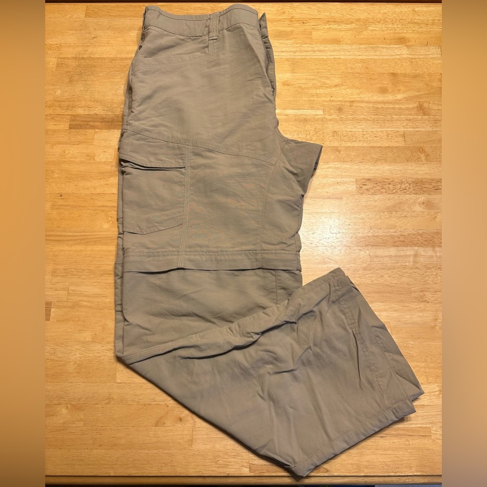 The North Face Pants Mens Large Tan Convertible Nylon Outdoor Hiking Small Stain